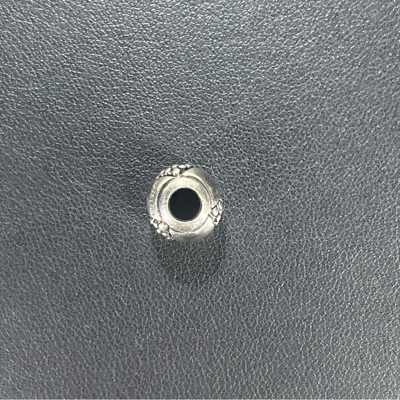 Trollbeads Etruscan Bead - Picture 8 of 9